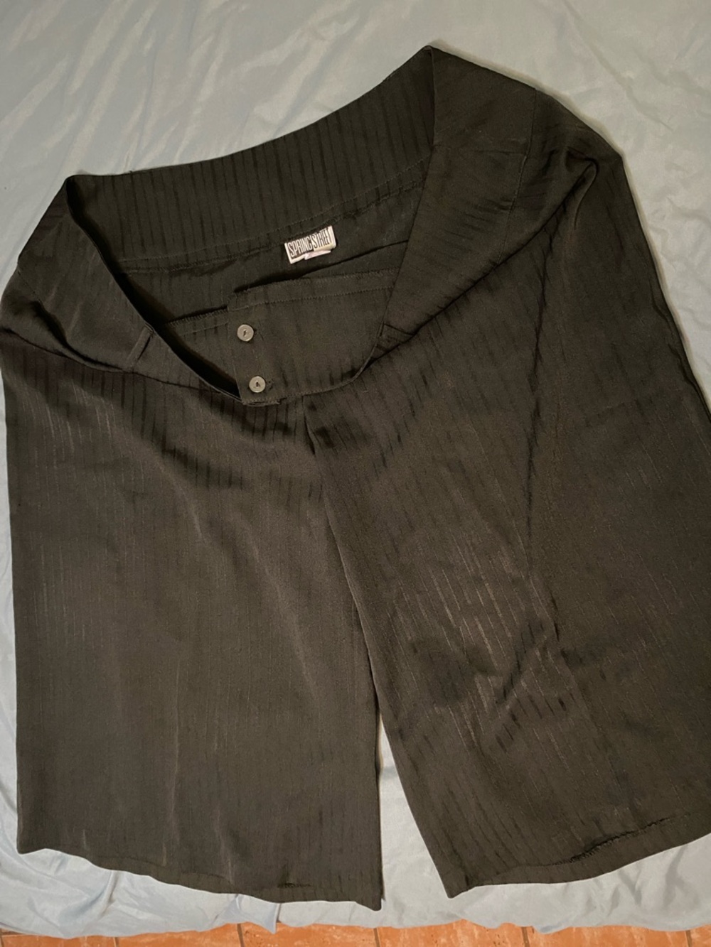 Spring Street Black shorts with Button Placket